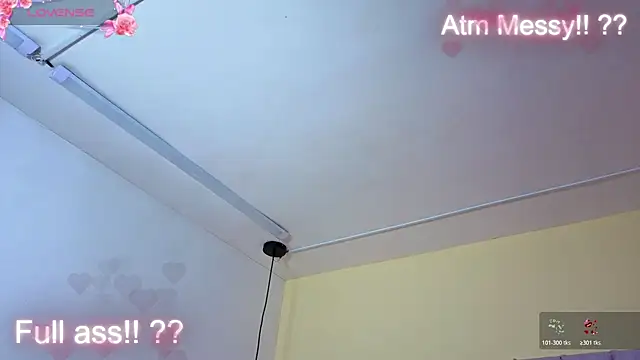 Emma-Burning webcam