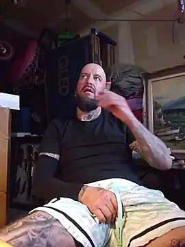 Beardedtattood live sex cam