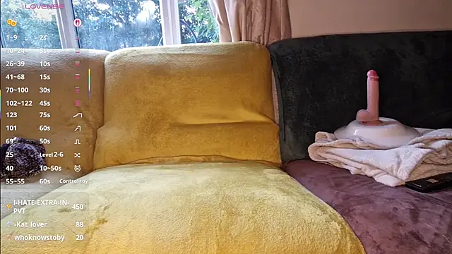 freyadivine live sex cam