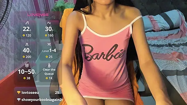Mica_Jones