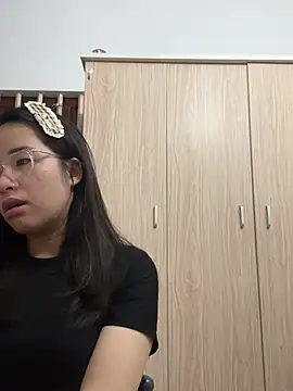 Babybooo01_ live cam on StripChat