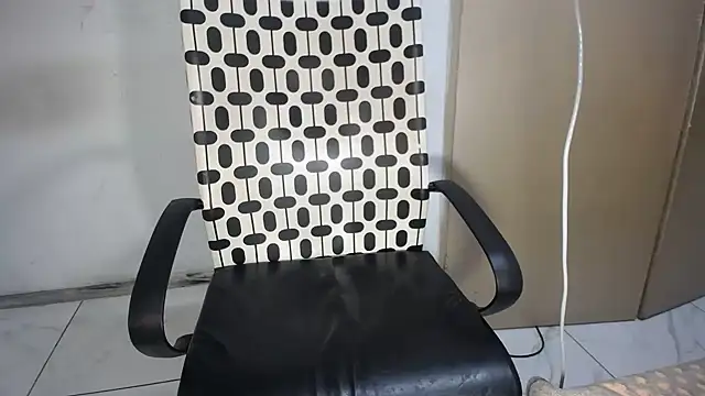 BootySoYummyX live cam on StripChat