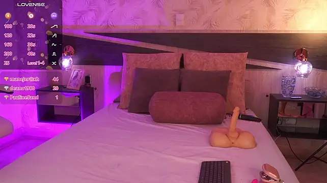 Natalia_Cruzz live cam on StripChat