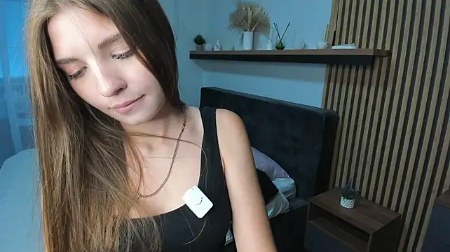 ValerieUtvik live cam on StripChat