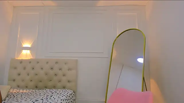 charlotte_dante212 webcam