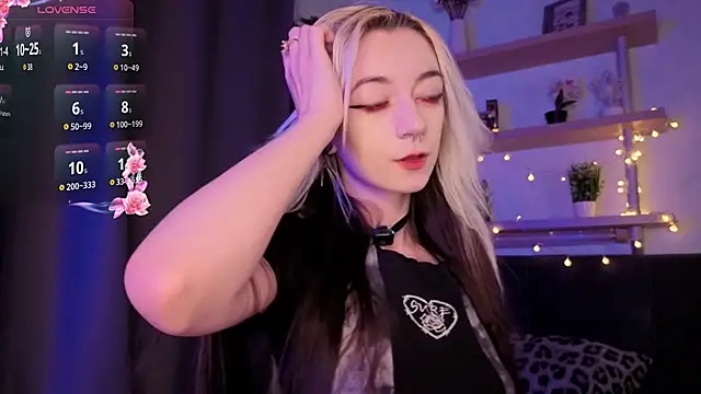TristaRoht live sex cam