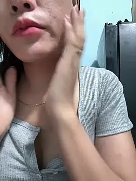 vitamin_love live cam on StripChat