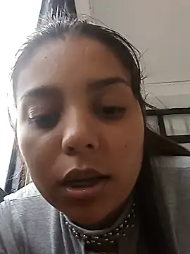 stefanie010 live sex cam