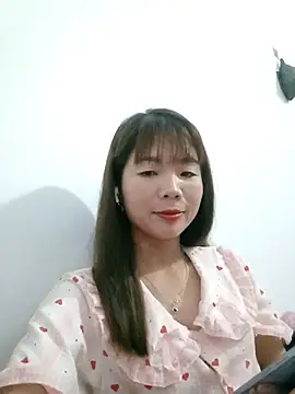 amylinee01 (F young) - Nụ hôn 😘😘 gió