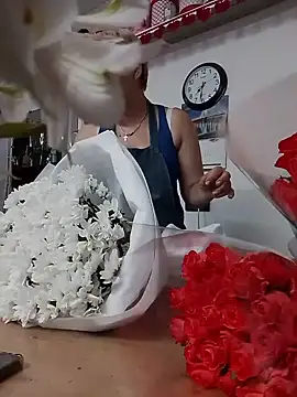 littleflower777 (F milf) - Житло