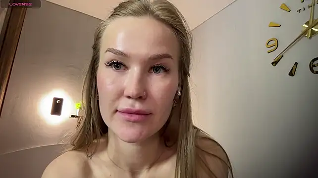 lustfuldiana (F young) - spit on tits