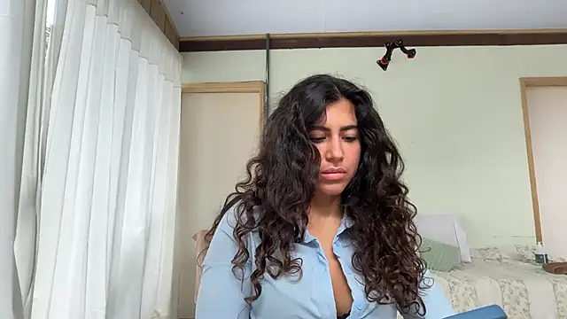 deusaludovica live sex cam