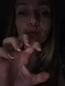 Bondgirl_013
