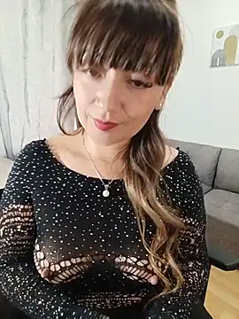 tata_sanz_ live cam on StripChat