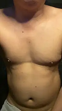 hoang15075 live cam on StripChat