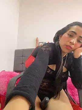 Rosa_25x live cam on StripChat
