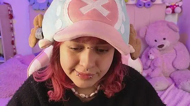 NekoWaifu live cam on StripChat
