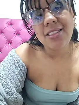 ZaidaWet live cam on StripChat