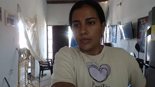 Coral0403 live cam on StripChat
