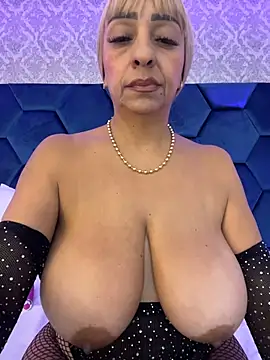 Angelina_Roa live cam on StripChat