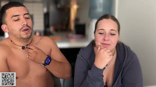 Sofii_n_Diego live cam on StripChat