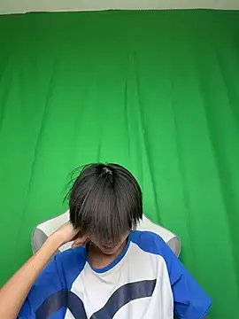 DD-101 live cam on StripChat