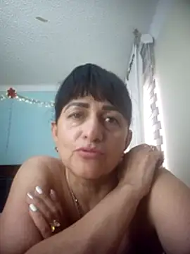 ISABEEL_SOFIA01 live cam on StripChat