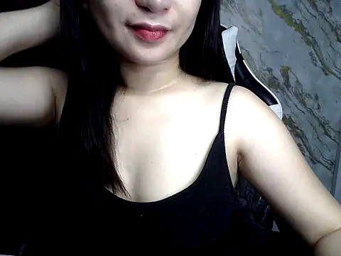 Mia_2022 live cam on StripChat