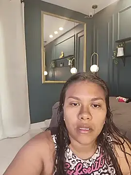 ale_cam live cam on StripChat