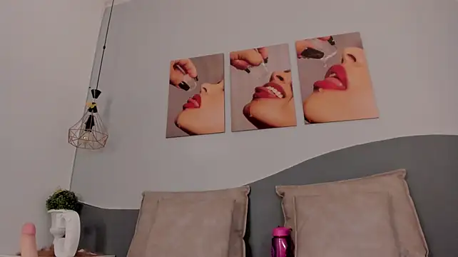 cannelasmith (F teen) - 🍒Massage boobs + bounce it🍒