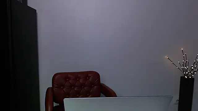 Lia_noo_regrets live cam on StripChat
