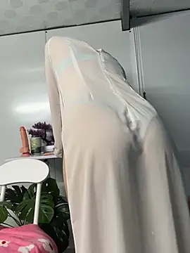 Nana-19 live webcam