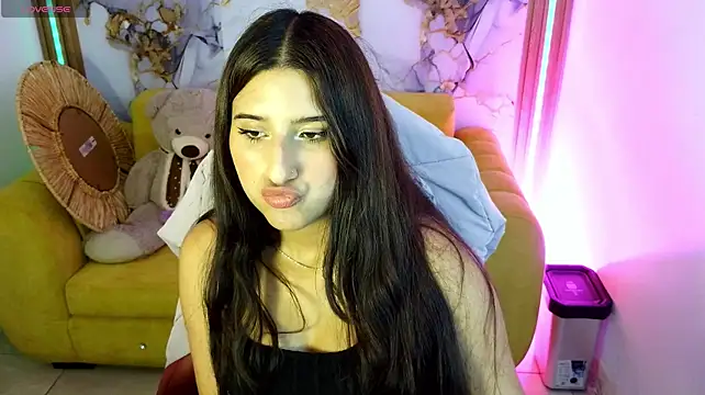 sofia_sweet_m's most recent online snapshot