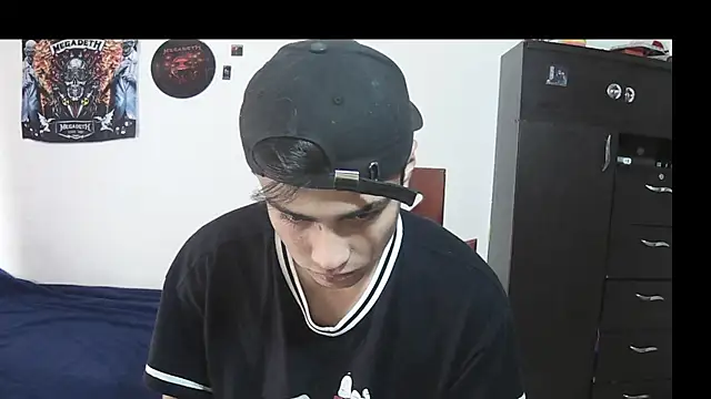 Fenix_hardcock live cam on StripChat
