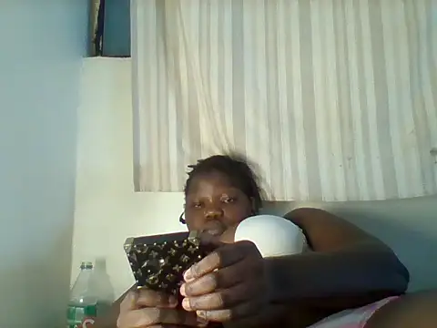 dripwetness live cam on StripChat