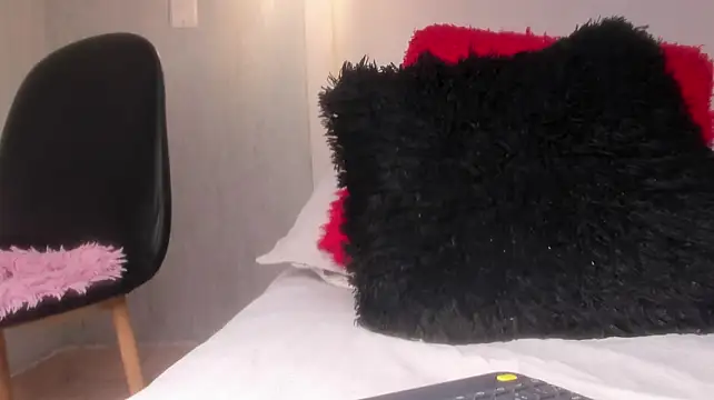 mia_gomez7
