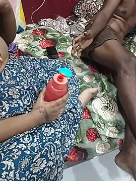 Mass_madhu live cam on StripChat