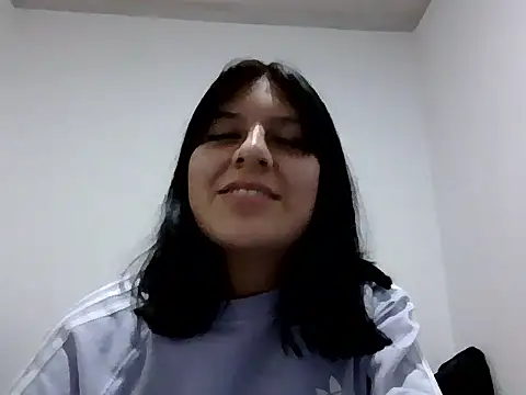 Kate-Pauhl live cam on StripChat