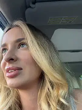 EvieEvans Live Webcam on Stripchat