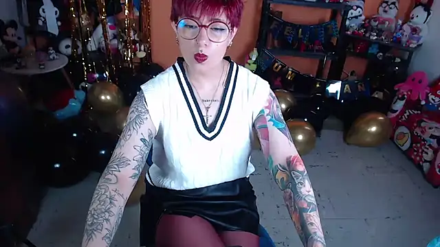 missmiia2 (F young) - HAPPY B-DAY TO ME