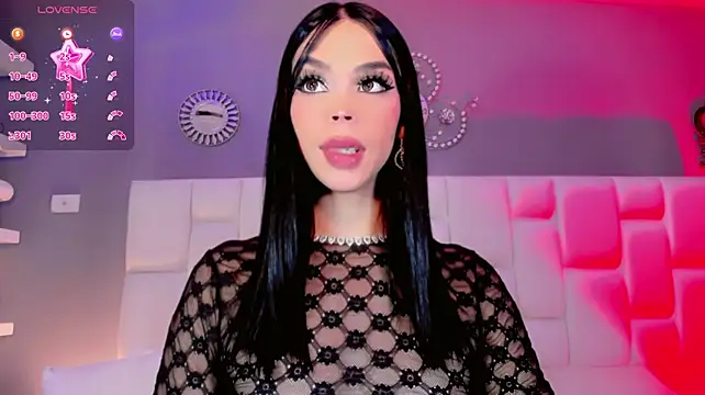 Kisses_Sophia