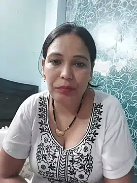 Poojabhabi101 webcam