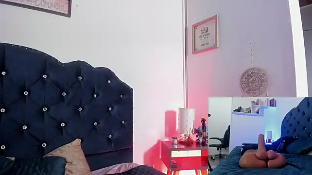 SharaRoades webcam