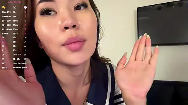 Ur_neighbor_Kira