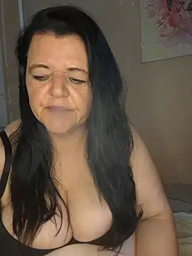 BlacReign live webcam