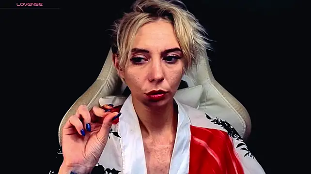 Blondice live webcam