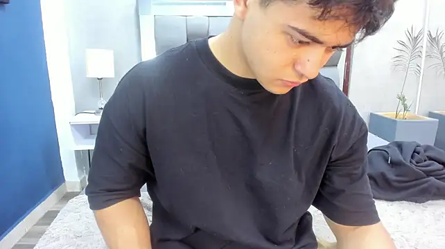 charlie___musk (M twink) - Let´s cum together!