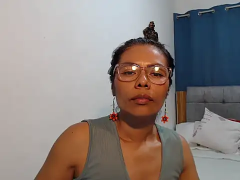Dimar83 live cam on StripChat