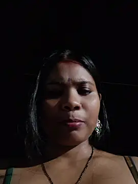 RedQQueen webcam
