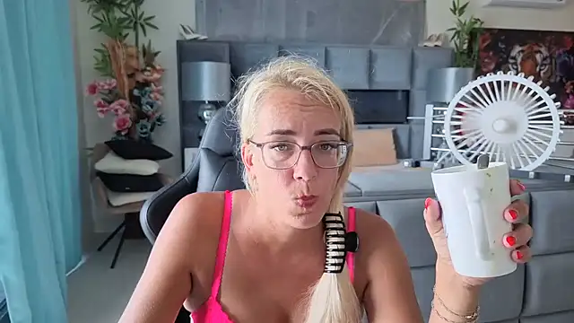 wendysexyx (F milf) - bh uit